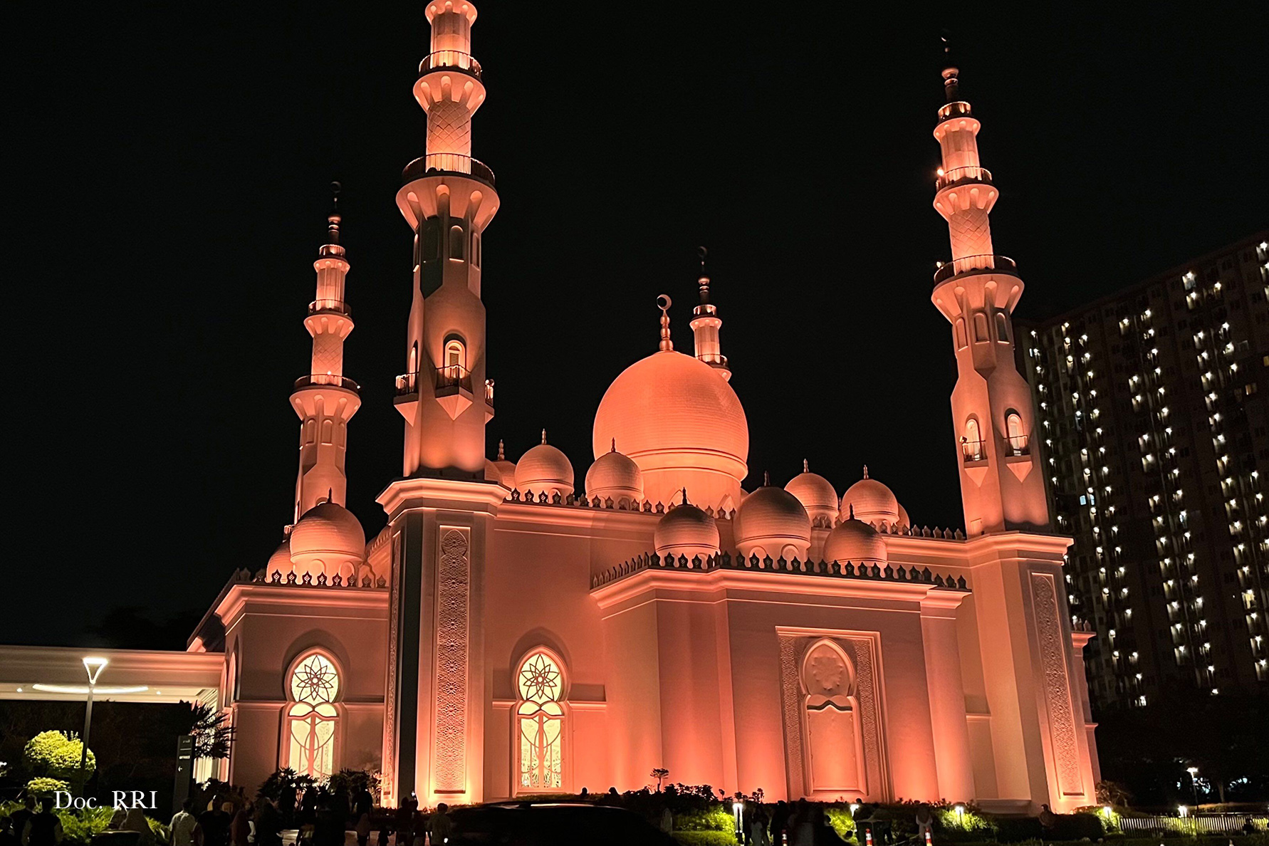 MASJID AT-THOHIR